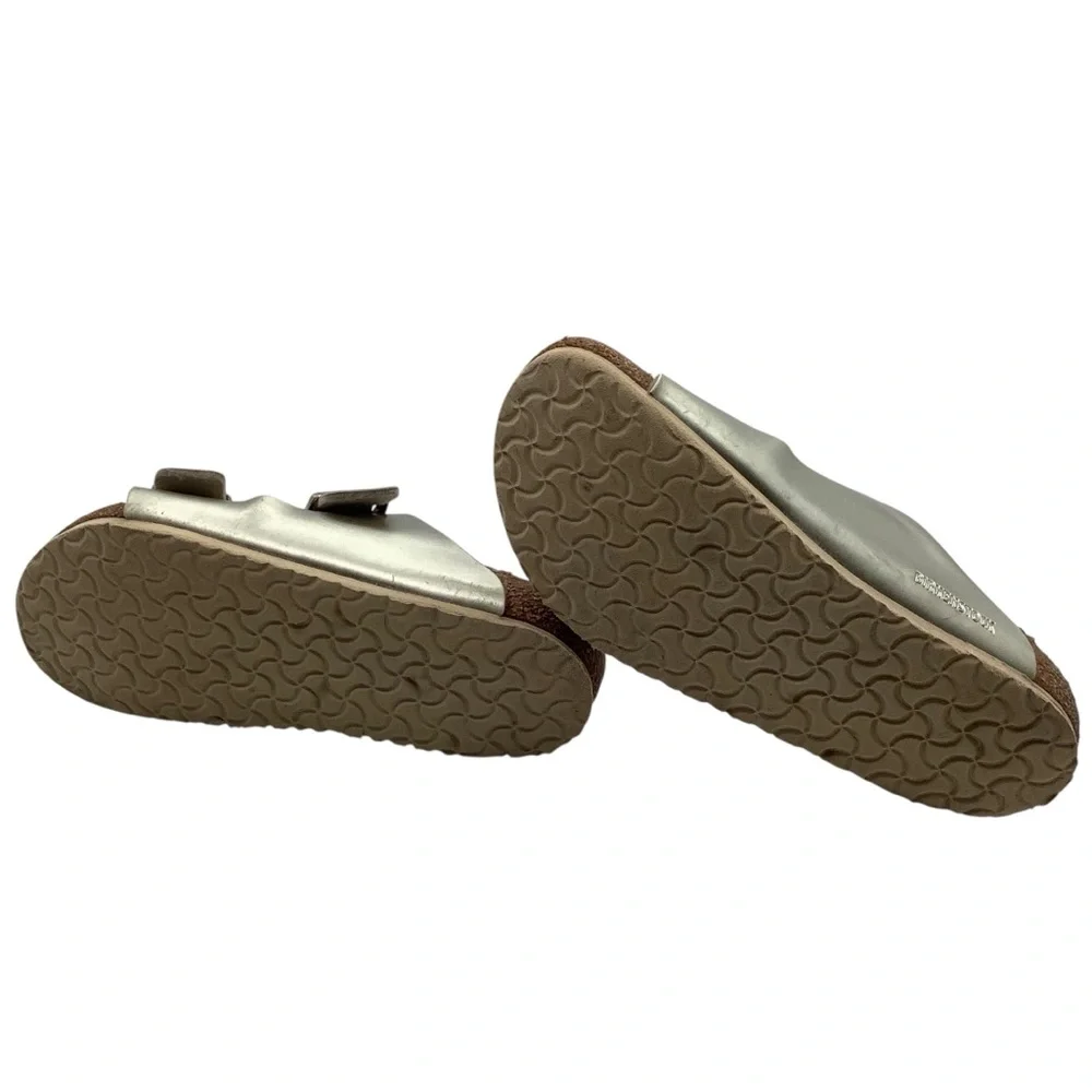 Birkenstock Arizona gold‎ leather kids size 33 Euro 2.-2.5US Sandals